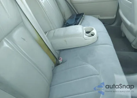 2003 Lincoln Town Car Cartier из США, поврежденный, VIN 1LNHM83W13Y613395